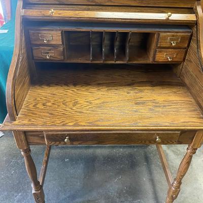 Roll Top Desk with Drawer