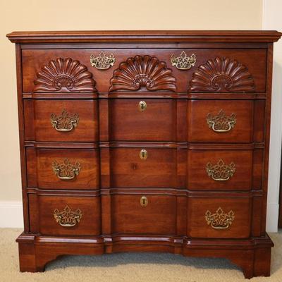 Mahogany National Mt. Airy Block Front Georgian Chest of Drawers