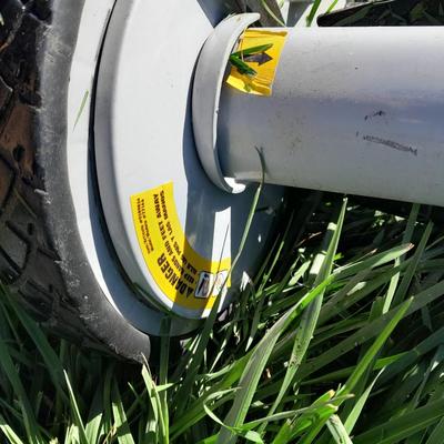 Wonderful working Task Force 16 in. push mower