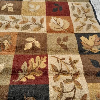 Shaw living Leaf Design area rug