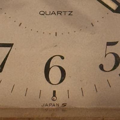 Tourneau and Seiko Clocks (LR-DZ)