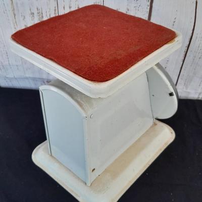 Vintage Kitchen scale with an assortment of vintage kitchen items