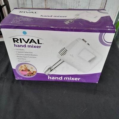 Nice toaster and Rival mixer - lightly used in original boxes