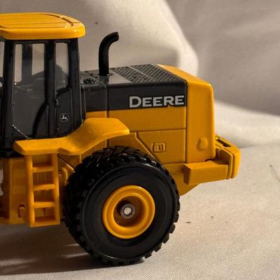 Cast Iron New York World’s Fair Greyhound Lines Bus Trolley and More (LR-DZ)