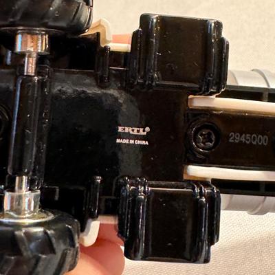 Cast Iron New York World’s Fair Greyhound Lines Bus Trolley and More (LR-DZ)