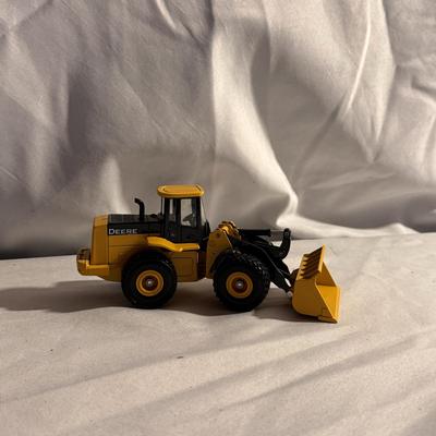 Cast Iron New York World’s Fair Greyhound Lines Bus Trolley and More (LR-DZ)