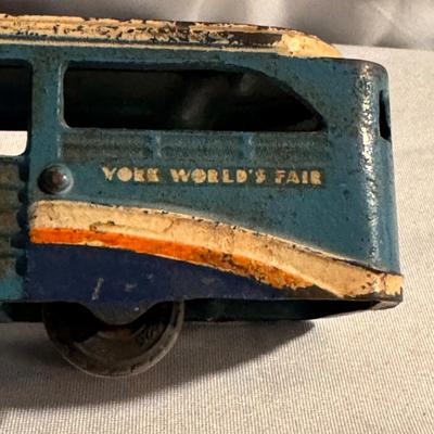 Cast Iron New York World’s Fair Greyhound Lines Bus Trolley and More (LR-DZ)