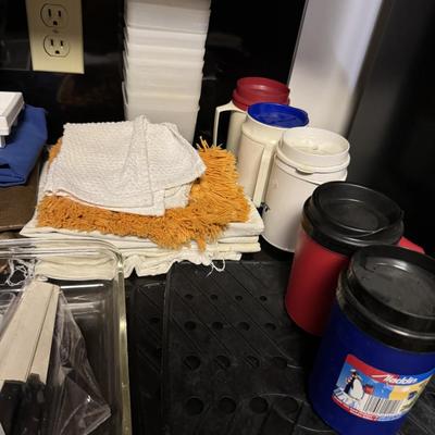 Pot holders, knives, cups