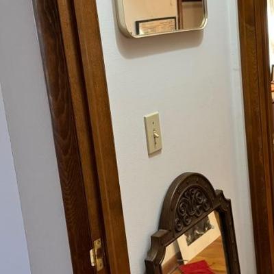 Hanging mirrors