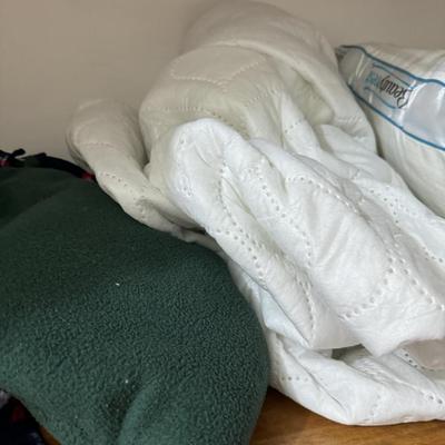 Misc linens