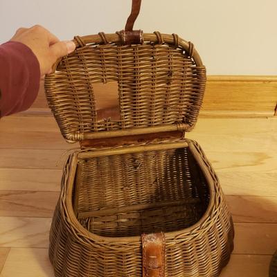 Fishing Creel Basket and Galvanized Minnow Bait Bucket (B1-KD)