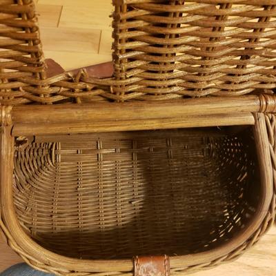 Fishing Creel Basket and Galvanized Minnow Bait Bucket (B1-KD)