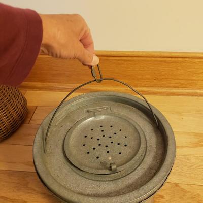 Fishing Creel Basket and Galvanized Minnow Bait Bucket (B1-KD)