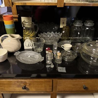 Miscellaneous dishes and glassware