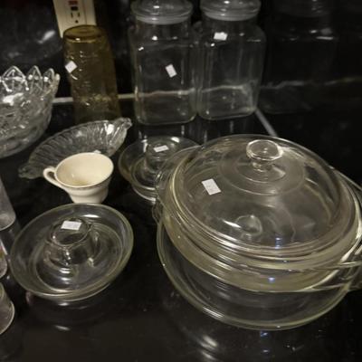 Miscellaneous dishes and glassware