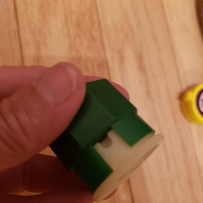 NIB Columbia Chest Bag, Cebela's/Orvis Nets and More (B1-KD)