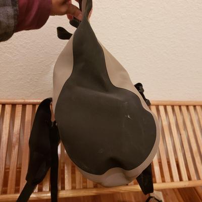 NIB Columbia Chest Bag, Cebela's/Orvis Nets and More (B1-KD)