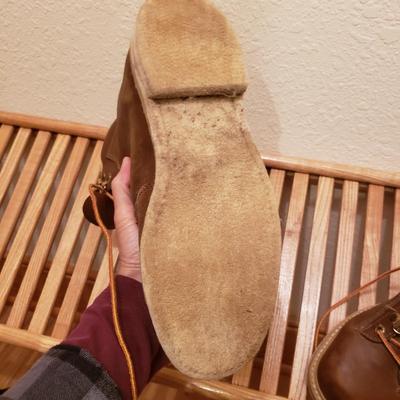 NIB Columbia Chest Bag, Cebela's/Orvis Nets and More (B1-KD)