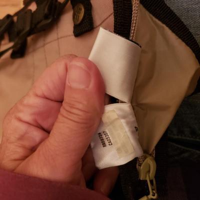 NIB Columbia Chest Bag, Cebela's/Orvis Nets and More (B1-KD)