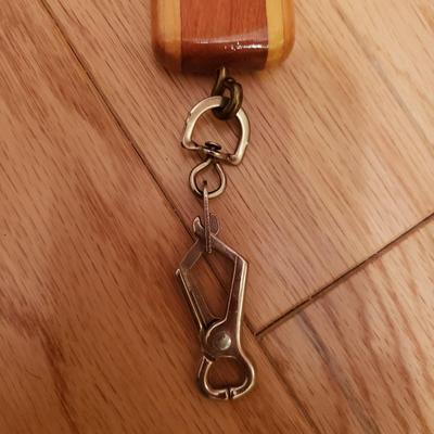 NIB Columbia Chest Bag, Cebela's/Orvis Nets and More (B1-KD)