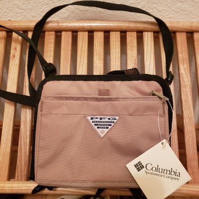 NIB Columbia Chest Bag, Cebela's/Orvis Nets and More (B1-KD)
