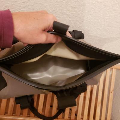 NIB Columbia Chest Bag, Cebela's/Orvis Nets and More (B1-KD)