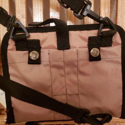 NIB Columbia Chest Bag, Cebela's/Orvis Nets and More (B1-KD)