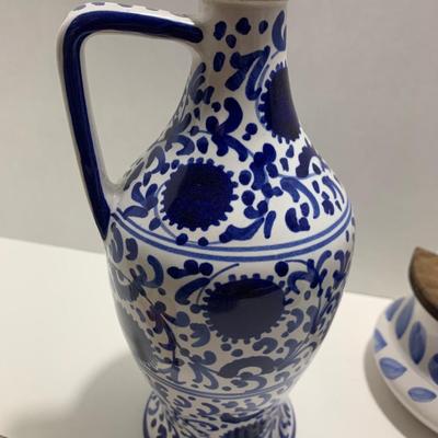 World Traveler Art Pottery / Porcelain Lot Italy England Holland +++