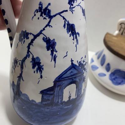 World Traveler Art Pottery / Porcelain Lot Italy England Holland +++