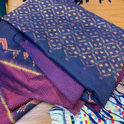 Large Dining Linens Lot - Table Runners Tablecloths Placemats Napkins