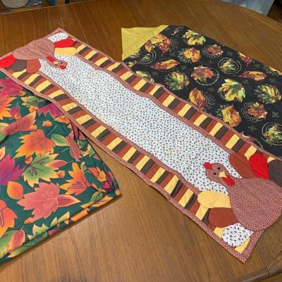 Mostly Fall Holiday Dining Linens Lot -Tablecloths Placemats