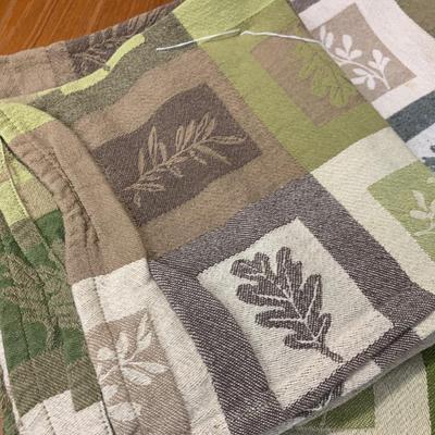 Mostly Fall Holiday Dining Linens Lot -Tablecloths Placemats
