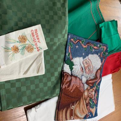 Large Tub - Christmas Dining Linens Lot - Table Runners Tablecloths Napkins Placemats