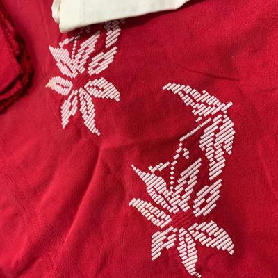 Large Tub - Christmas Dining Linens Lot - Table Runners Tablecloths Napkins Placemats