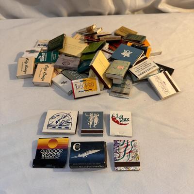Collectible Souvenir Matches, Ash Trays, and Playing Cards (LR-DZ)