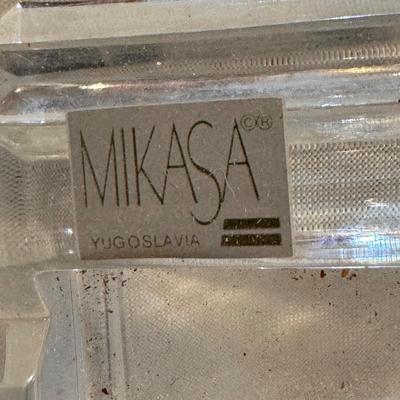 Collectible Souvenir Matches, Ash Trays, and Playing Cards (LR-DZ)