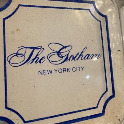 Collectible Souvenir Matches, Ash Trays, and Playing Cards (LR-DZ)