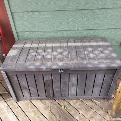 Out door cushion chest with cushions