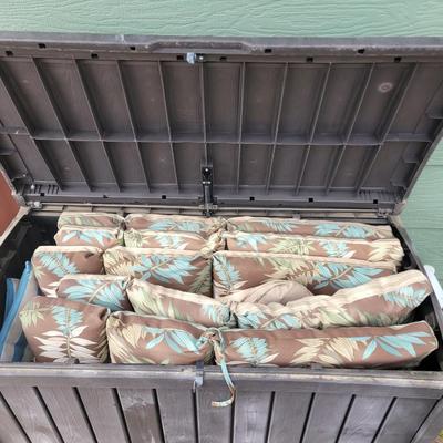 Out door cushion chest with cushions