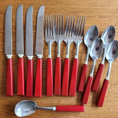 Vintage Red-Handled Tableware