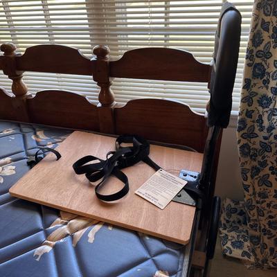 Freedom grip bed handle