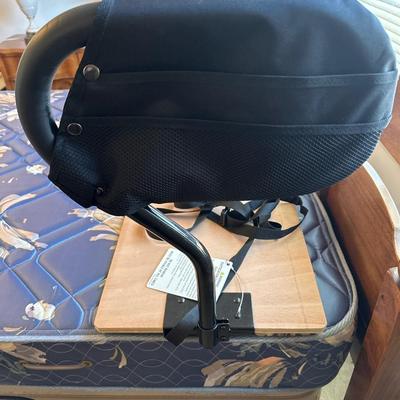 Freedom grip bed handle