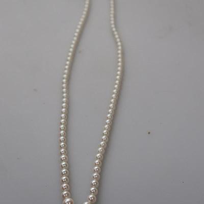 Brilliant pearl necklace (Genuine)