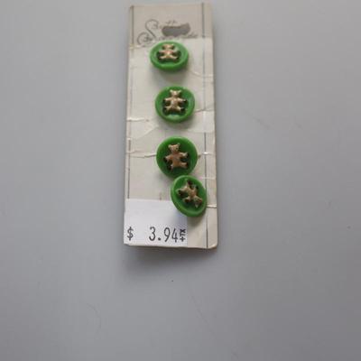 Green buttons with teddybears