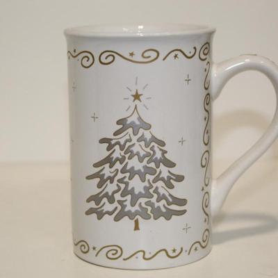 KIC Terri Fosson Holiday Christmas Gold & White Coffee Mugs