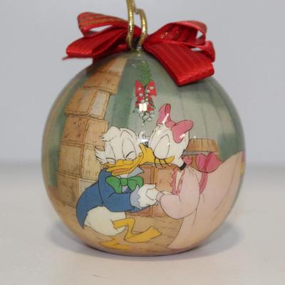 Donald and Daisy Duck Ornament