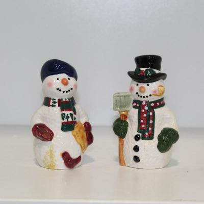 Snowmen Salt and Pepper Shaker Set
