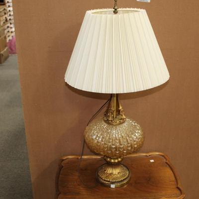 Vintage style gold ribbed lamp