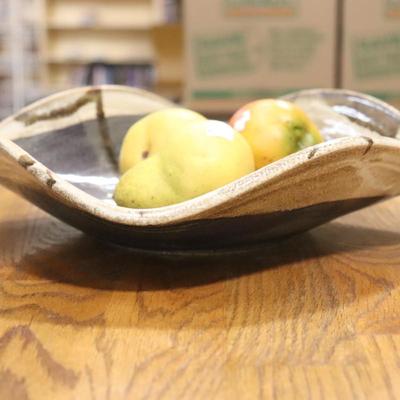 Clay fruit holder
