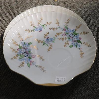 YAM86 by Yamaka Blue Flowers, Pink & Gold Leaves plates (set of 4)